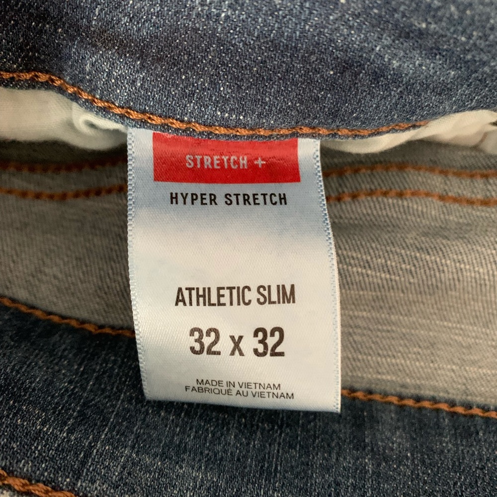 Express 32x32 Athletic Slim fit.